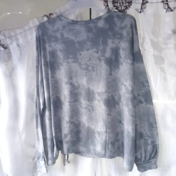 Como blu tie dye top size 3x. ( box E ) - Picture 2 of 3